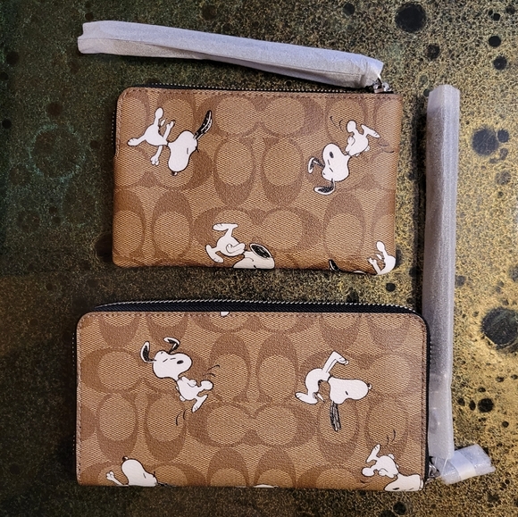 Coach Bags Coach X Peanuts Snoopy Long Zip Around Wallet Wristlet Set Coated Canvas C4596